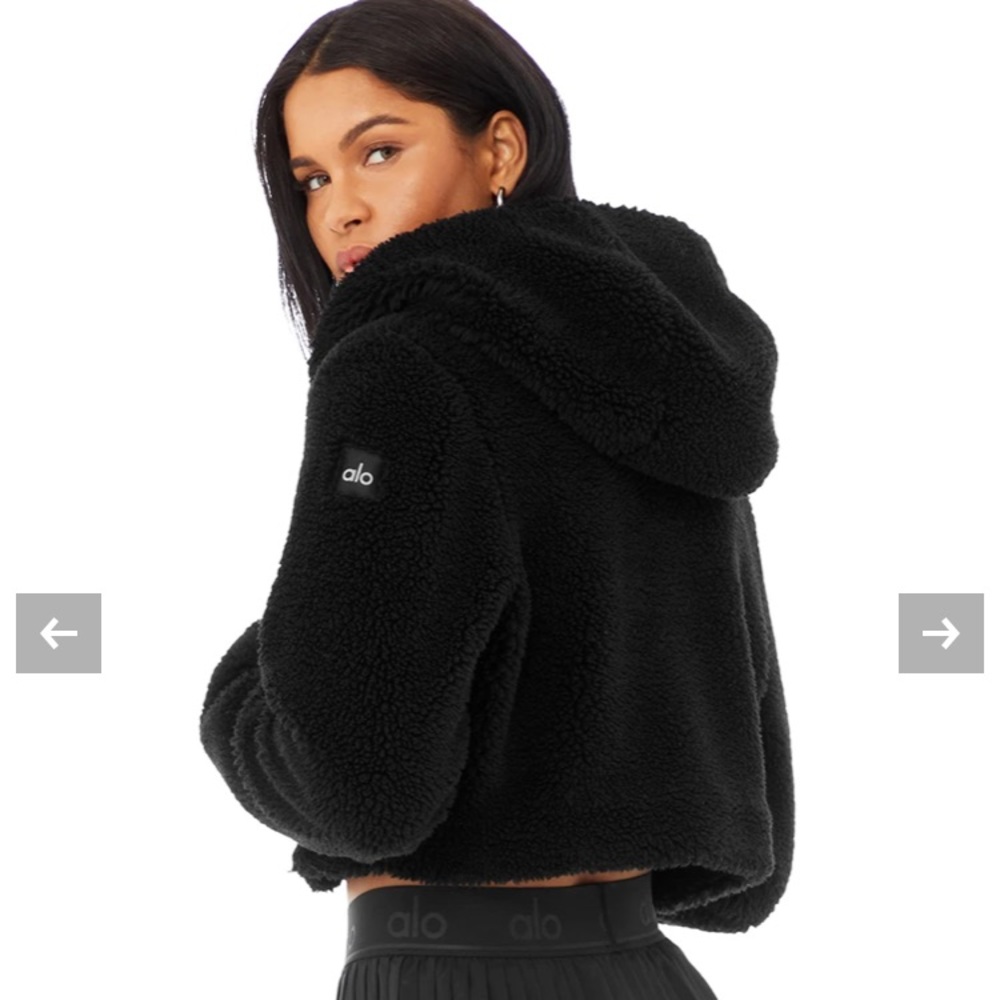 Alo YOGA LA Sherpa jacket. Black. Size medium. New with tags, never worn.